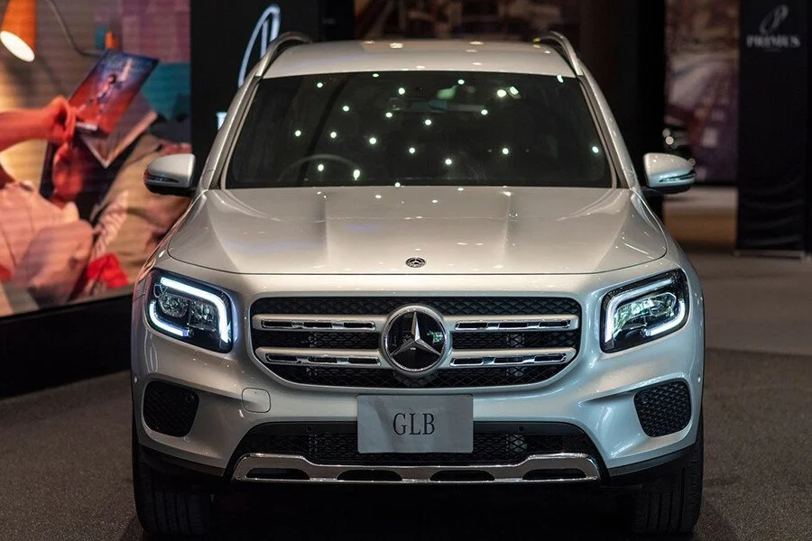 Mercedes-Benz GLB 200 AMG - Hình 5